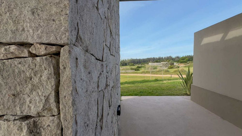 Casa Venta 3 Dormitorios Punta Del Este Barrio