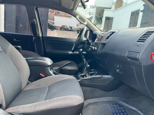 Toyota Hilux 2.7 Imv 4x4