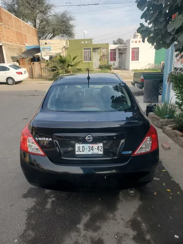Nissan Versa 1.6 Advance 5vel Mt