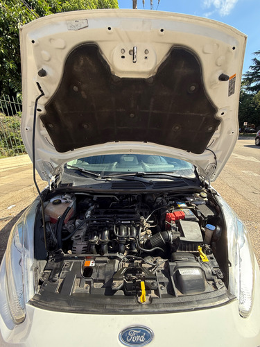 Ford Fiesta Kinetic 1.6 Se 120cv