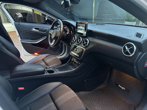 Mercedes-Benz Clase A 1.6 A200 Urban 156cv