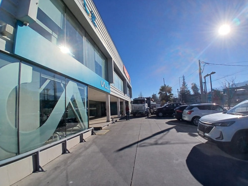 Excelente Local Comercial Para Automotriz En Arriendo