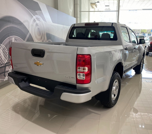 Imagen 13 de 23 de Chevrolet S10 Pick-up Ls Cabina Doble 4x2 2.8td Manual 2023