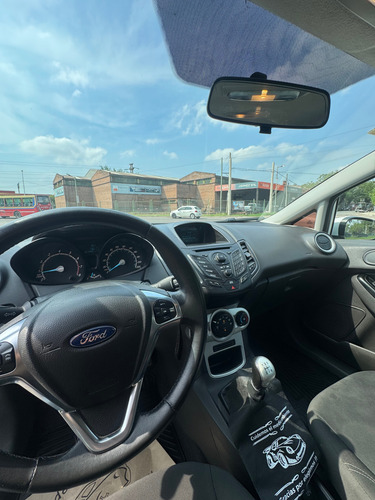 Ford Fiesta Kinetic 1.6 Se 120cv