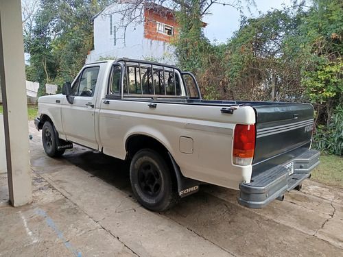 Ford F-100 4.9i