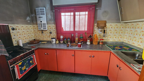 Casa 3 Amb, Con Excelente Distribución.c/cochc