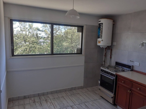 Imagen 6 de 13 de Venta Dpto 2 Ambientes En Pilar.