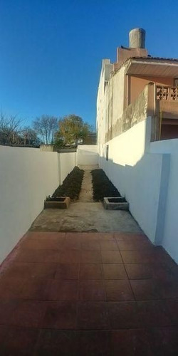 Imagen 10 de 10 de Retasado ! Excelente Triplex C Patio Y Cochera