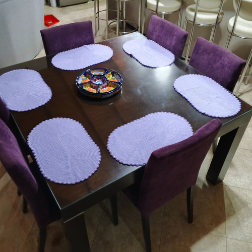 Juego De Mesa Laqueada Wengue Y 6 Sillas De Pana Lila Liso, Material Pana 1130/7610/50 (Usado)