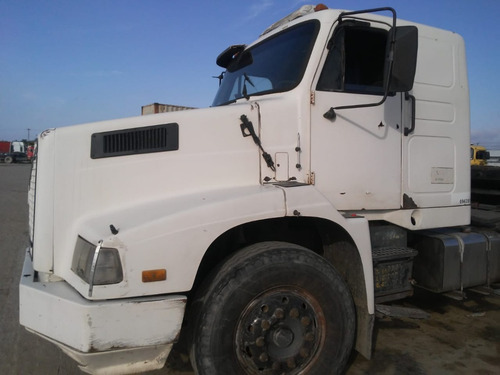 Caminhão Volvo Cavalo Mecânico Nl10 340 4x2