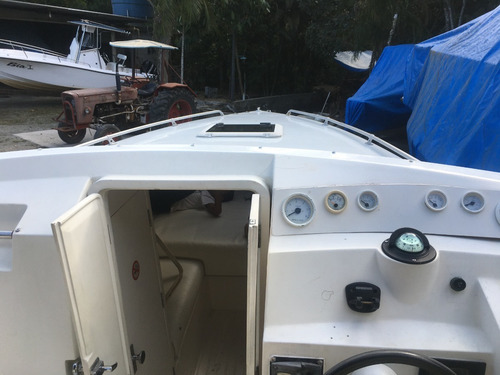 Lancha Modelo Magnun 29