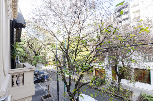 Impecable Casa En Venta Con Cochera Parrilla Jardin Y Pileta - Caballito