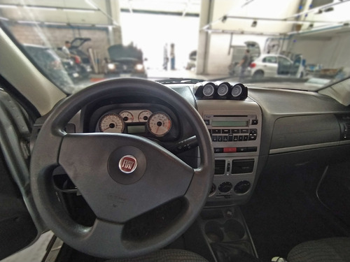 Imagen 8 de 11 de Fiat Palio Wekeend Locker Seguridad