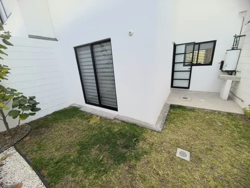 Casa Nueva En Zaru, Querétaro Moderno Con Recámara En Pb