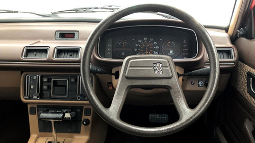 Imagen 1 de 5 de Centro Volante Peugeot 505 Frances Original