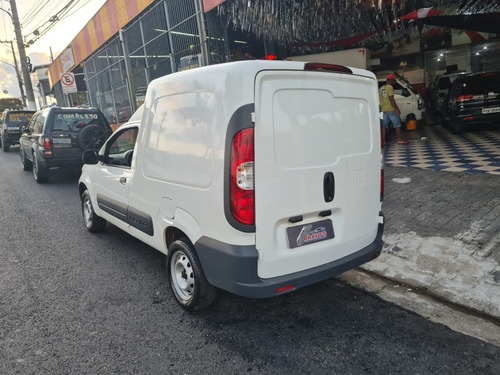 Imagem 4 de 10 de Fiat Fiorino 2021 1.4 Hard Working Flex 4p 5 Marchas