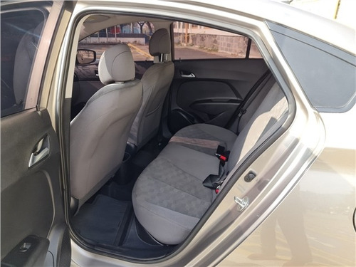Imagem 2 de 14 de Hyundai Hb20s 1.6 Comfort Plus 16v Flex 4p Manual