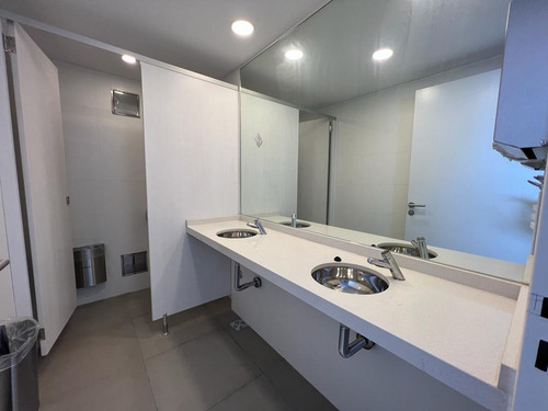 Alquiler Oficina 75m2 Piso Alto - C 2 Divisiones De Blindex Open Space.