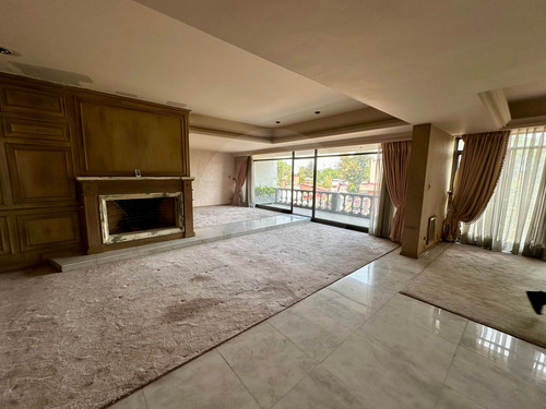 Casa En Venta En Lomas Altas