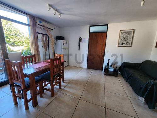 Venta Departamento Calle 33 E/ 26 Y 27