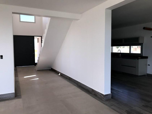 Imagen 3 de 30 de Casa 4 Dorm En Muelles - Puertos Del Lago