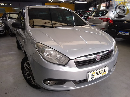 Fiat Grand Siena 1.6 16v Essence Flex Dualogic 4p