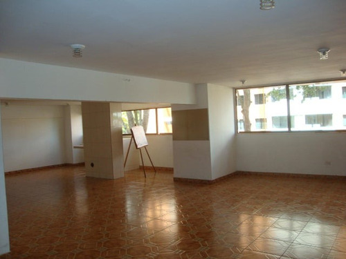 Imagen 14 de 30 de Apartamento En Venta Zona Este De Barquisimeto Lara 23-23678 // Invierta Seguro Con Rentahouse//