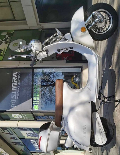 Imagen 3 de 25 de New Vespa Sunra Moto Okm Batería De Litio V
