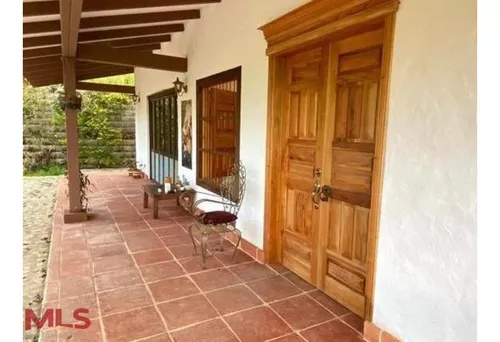 Hermosa Casa Campestre Estilo Colonial(mls#240873)
