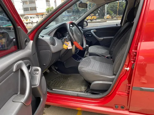 Renault Logan Expression / Modelo 2013