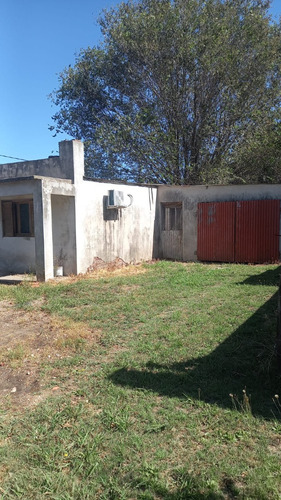 Casa A Terminar Con Excelente Local Ambos Independientes Liquidoooo !!! Precio Final Con Todos Los Gastos Incluidos