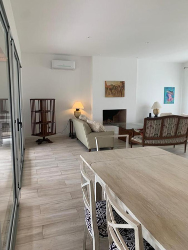 Casa En Venta 3 Dorm. En El Barrio Barbarita