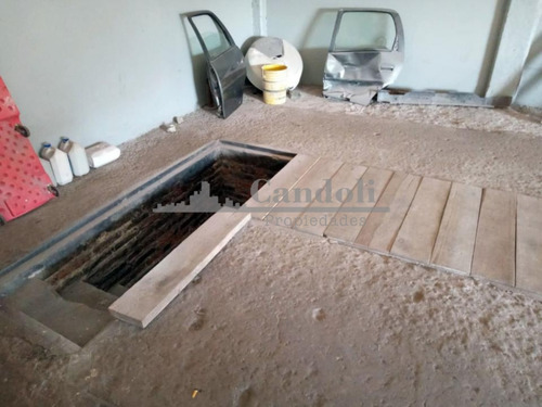 Taller Mecánico + Casa En Venta - Barrio Florencio Sanchez