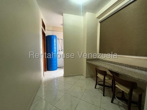 Estefani Salon Vende Hermoso Apartameno En El Triangulo Del Este/lara/25-21659