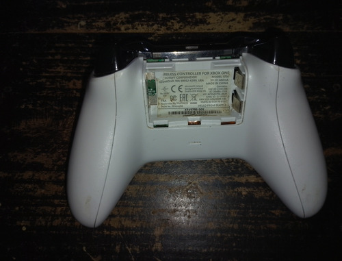 Control Joystick Inalámbrico Microsoft Xbox One Para Piezas (Usado)