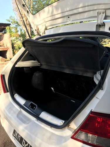 Volkswagen Gol Trend 1.6 Pack I 101cv 2010