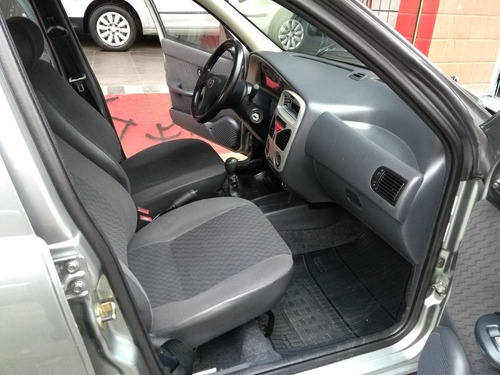 Imagem 9 de 12 de Fiat Siena 2005 1.0 Fire 4p
