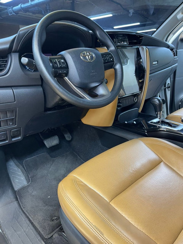 Toyota Fortuner 2023