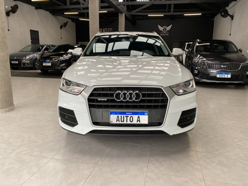 Audi Q3 2.0 Tfsi Ambiente S-tronic Quattro 5p