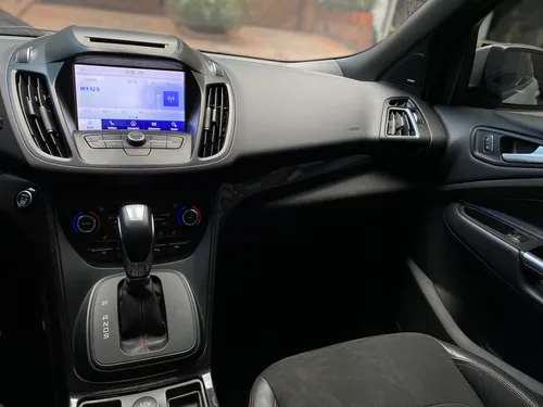 Ford Escape St Line