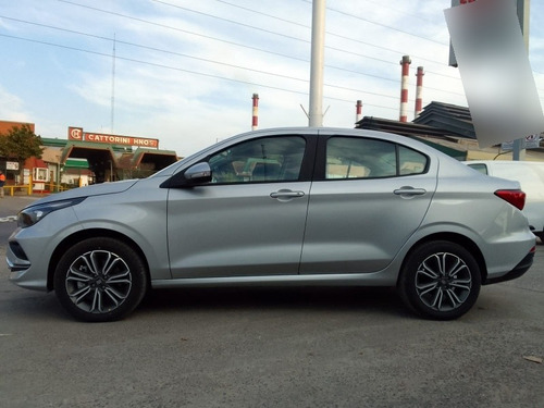 Imagen 7 de 14 de Fiat Cronos 2022 Precision 1.8 Patentado Okm!