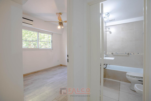 Yerbal 1800 Y Boyaca - Dpto - 2 Ambientes - Jardin C/parrilla