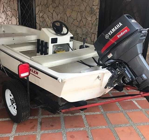 Lancha Boston Whaler Lv171