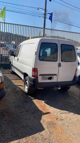 Imagem 5 de 6 de Peugeot Partner Furgon 2010 1.6 Porta Lat. Corred. 800kg 5p