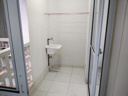 Vendo Apartamento 1 Quarto, Ótima Localização Em São Carlos.