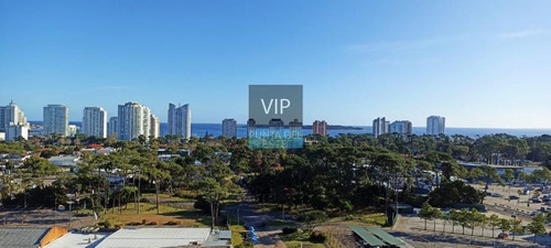 Imagen 19 de 20 de Vendo Hermoso Departamento En Torre Con Servicios Y Vista Al Mar - Punta Del Este Roosevelt