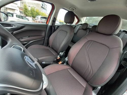 Imagen 9 de 21 de Fiat Cronos Precision 1.8 Mt R