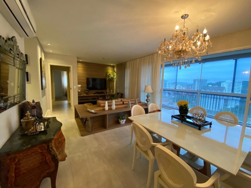 Apartamento No Centro Com 3 Quartos Para Venda, 145 M² - Lg7692