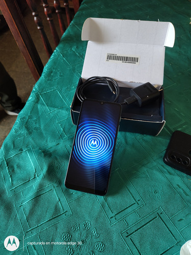 Motorola E20 32gb 2gb De Ram Color Azul Aqua Agua (Usado)