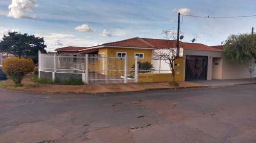 Imagem 2 de 6 de Venda De Casas / Padrão Na Cidade De Araraquara 11379